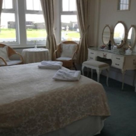 Bed and Breakfast Bassets House Torneo de Torneo de Eastbourne Exterior foto