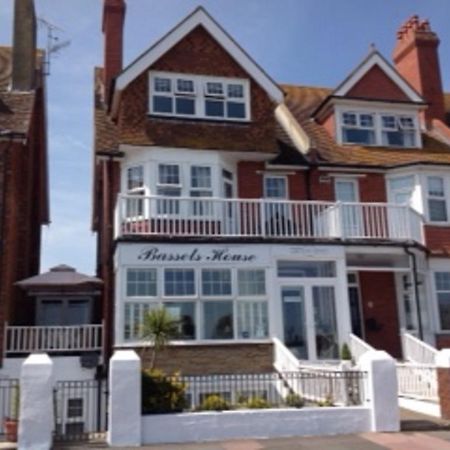 Bed and Breakfast Bassets House Torneo de Torneo de Eastbourne Exterior foto