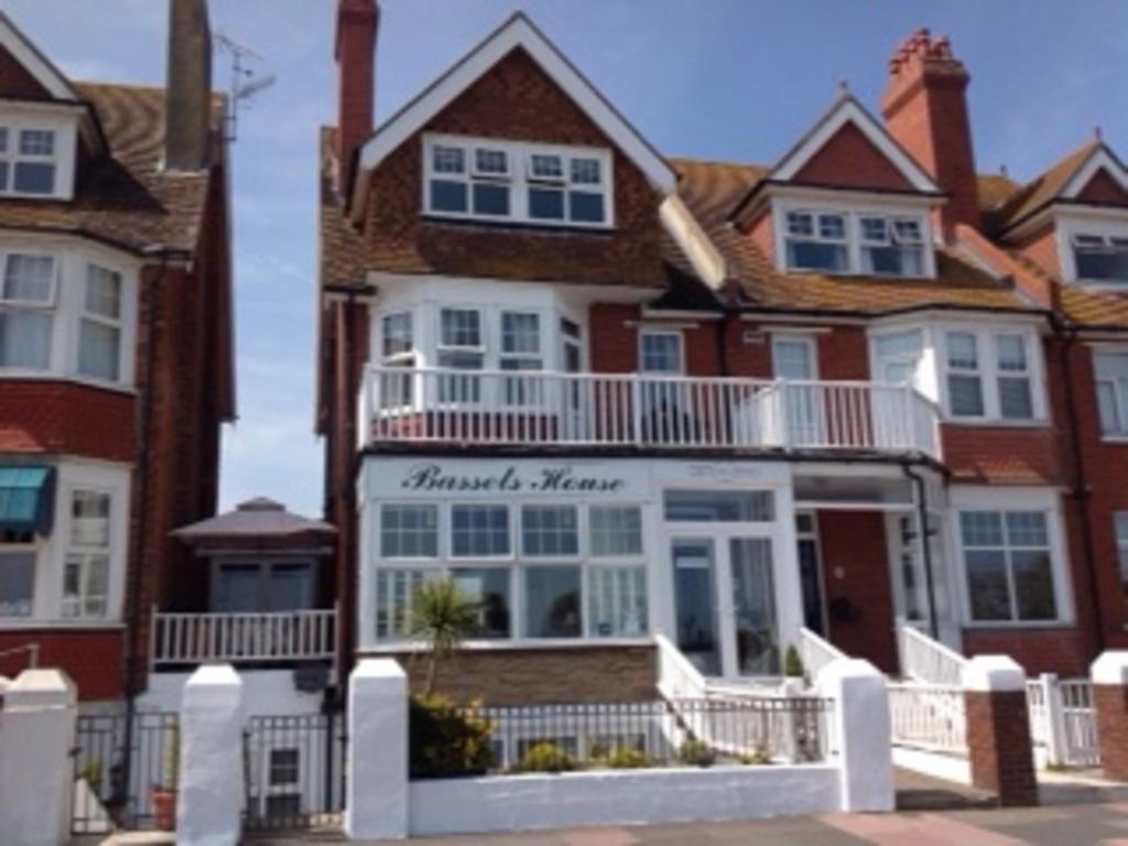 Bed and Breakfast Bassets House Torneo de Torneo de Eastbourne Exterior foto