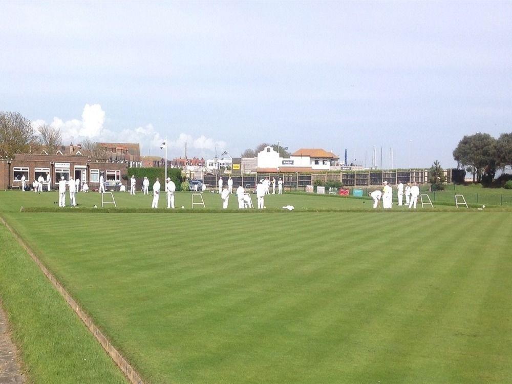 Bed and Breakfast Bassets House Torneo de Torneo de Eastbourne Exterior foto