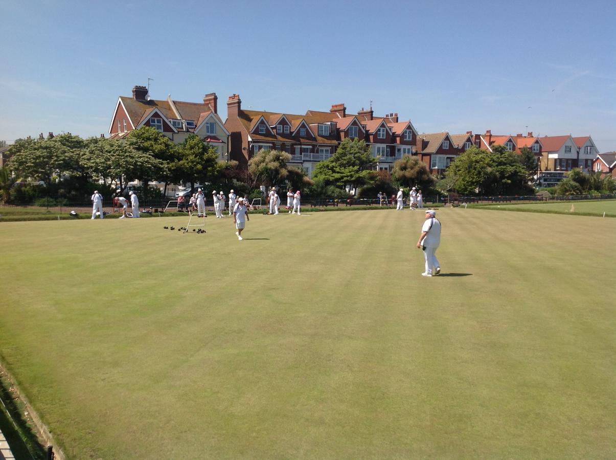 Bed and Breakfast Bassets House Torneo de Torneo de Eastbourne Exterior foto